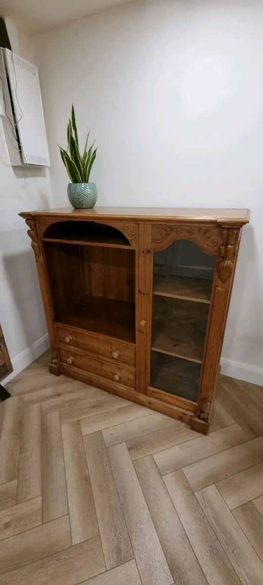 Display unit - Image 1