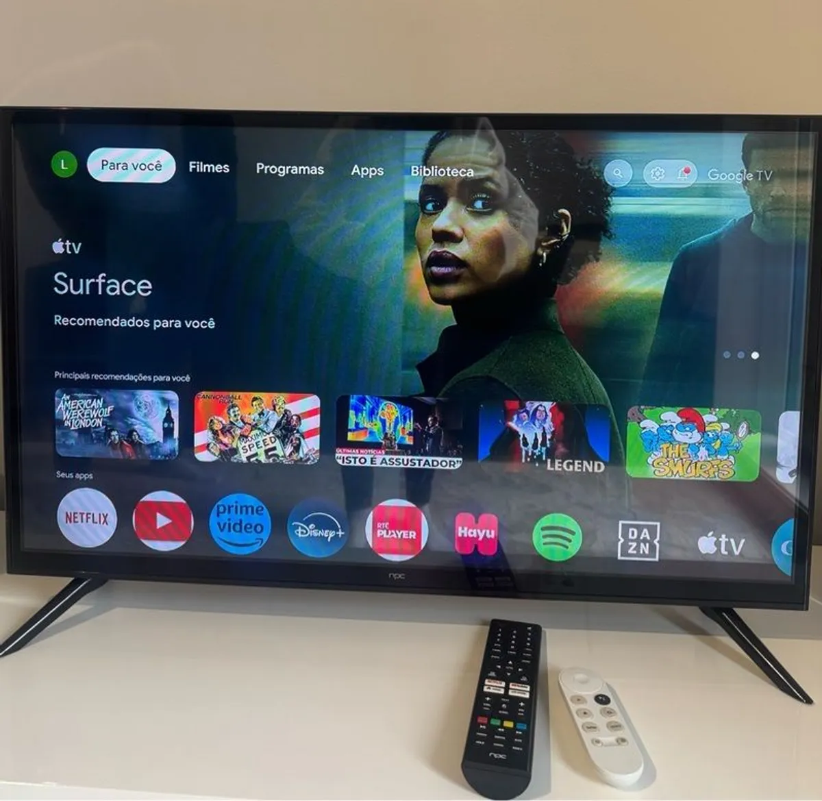 32 Smart TV with Google Chromecast - Image 1