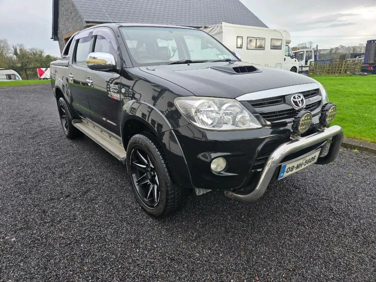 Toyota hilux - Image 2