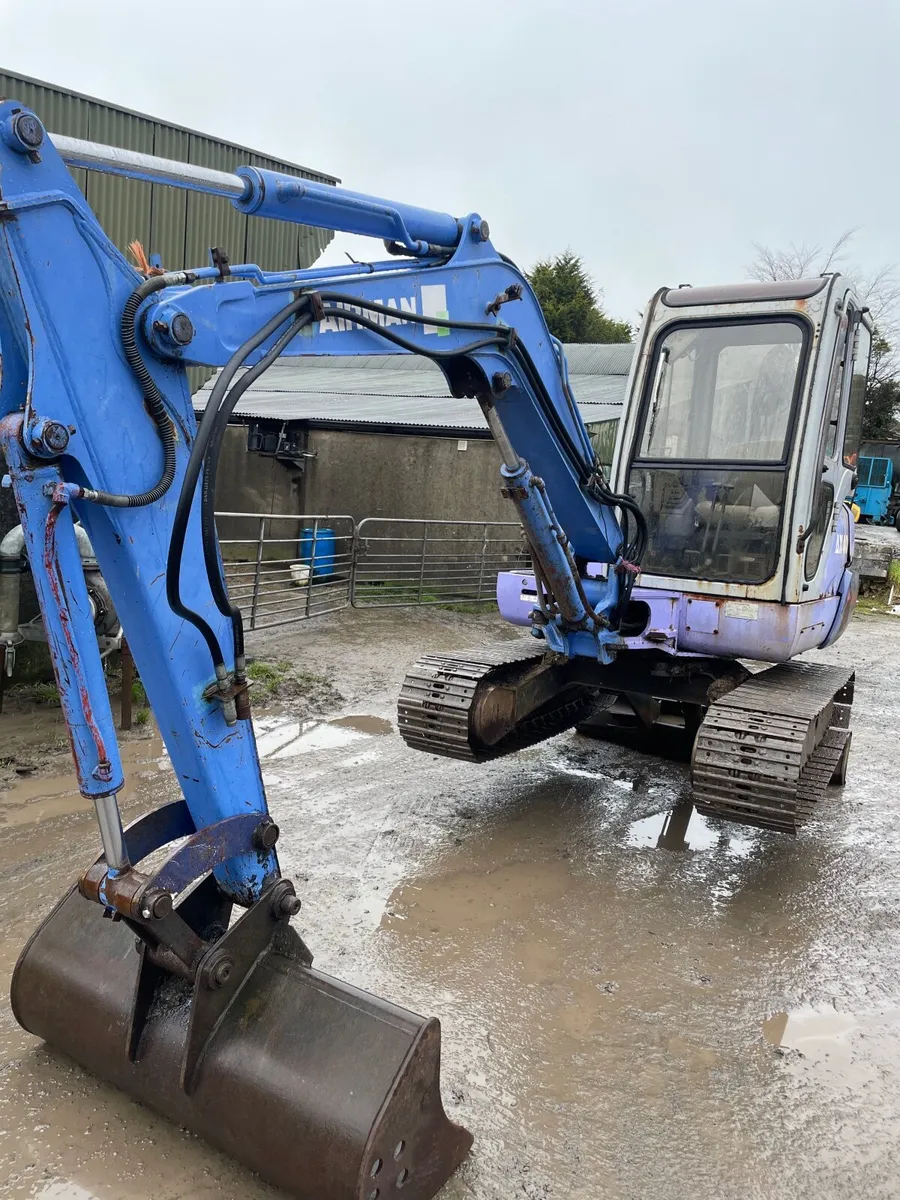 Hitachi ex40 digger 4 ton - Image 2