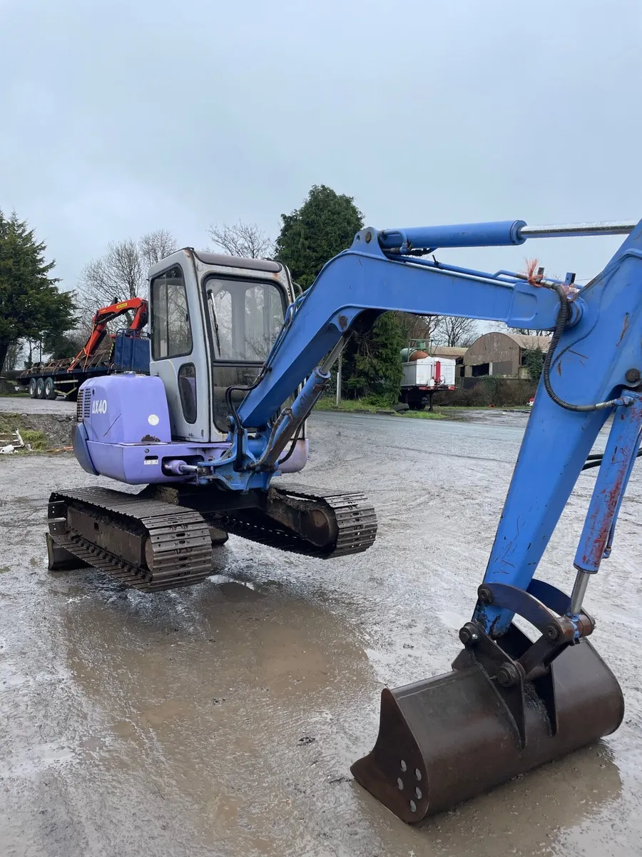 Hitachi ex40 digger 4 ton - Image 3