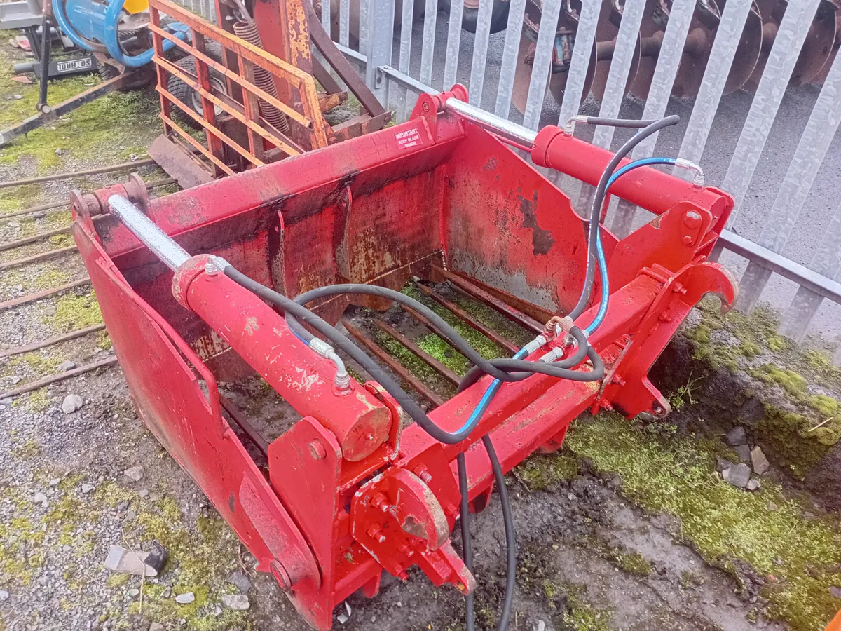 McHale 4ft sheargrab - Image 1