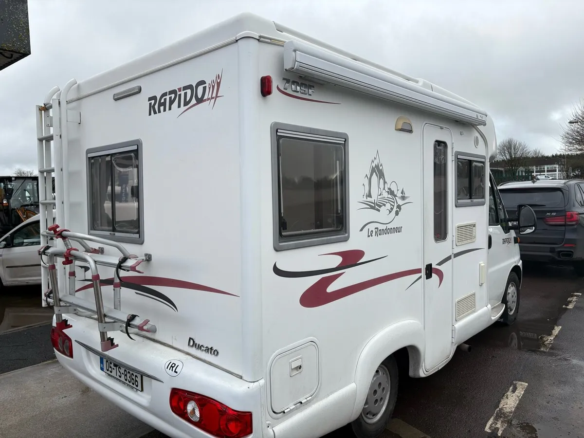 05 Rapido 709F 2berth fixed bed in rear As new! - Image 4