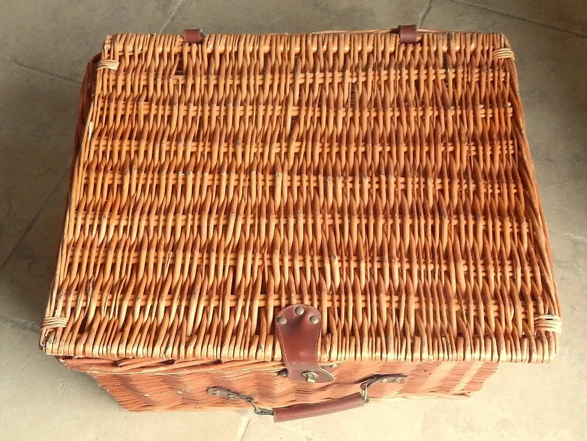 Large Wicker Storage Basket - Image 4