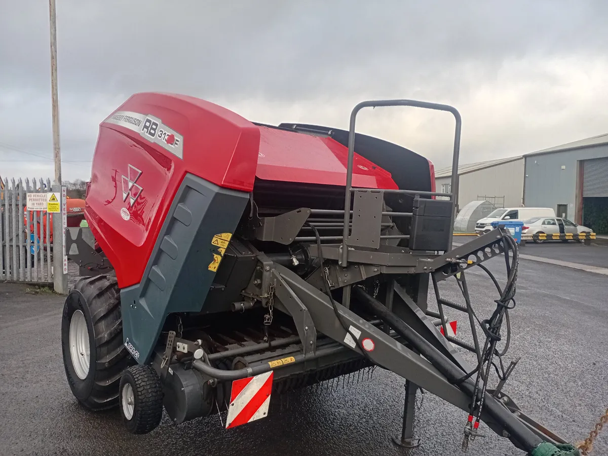 MF RB3130 baler - Image 1