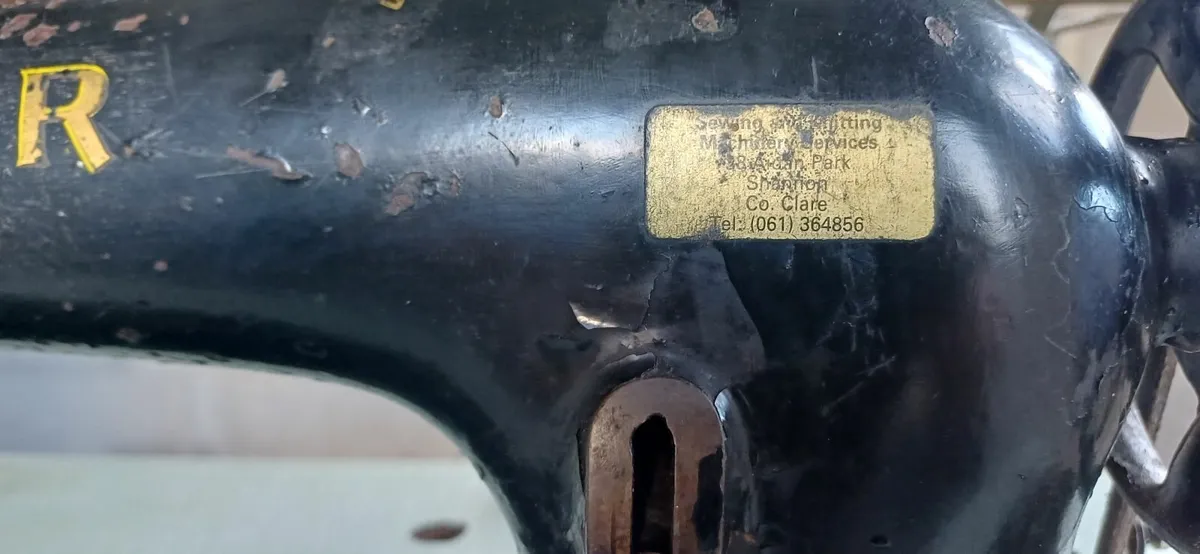 Vintage Singer 31K15 Industrial Sewing Machine - Image 3