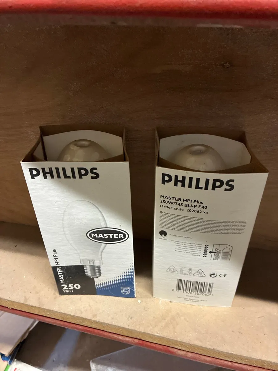 Phillips Master Hpi plus 250 WATT - Image 1