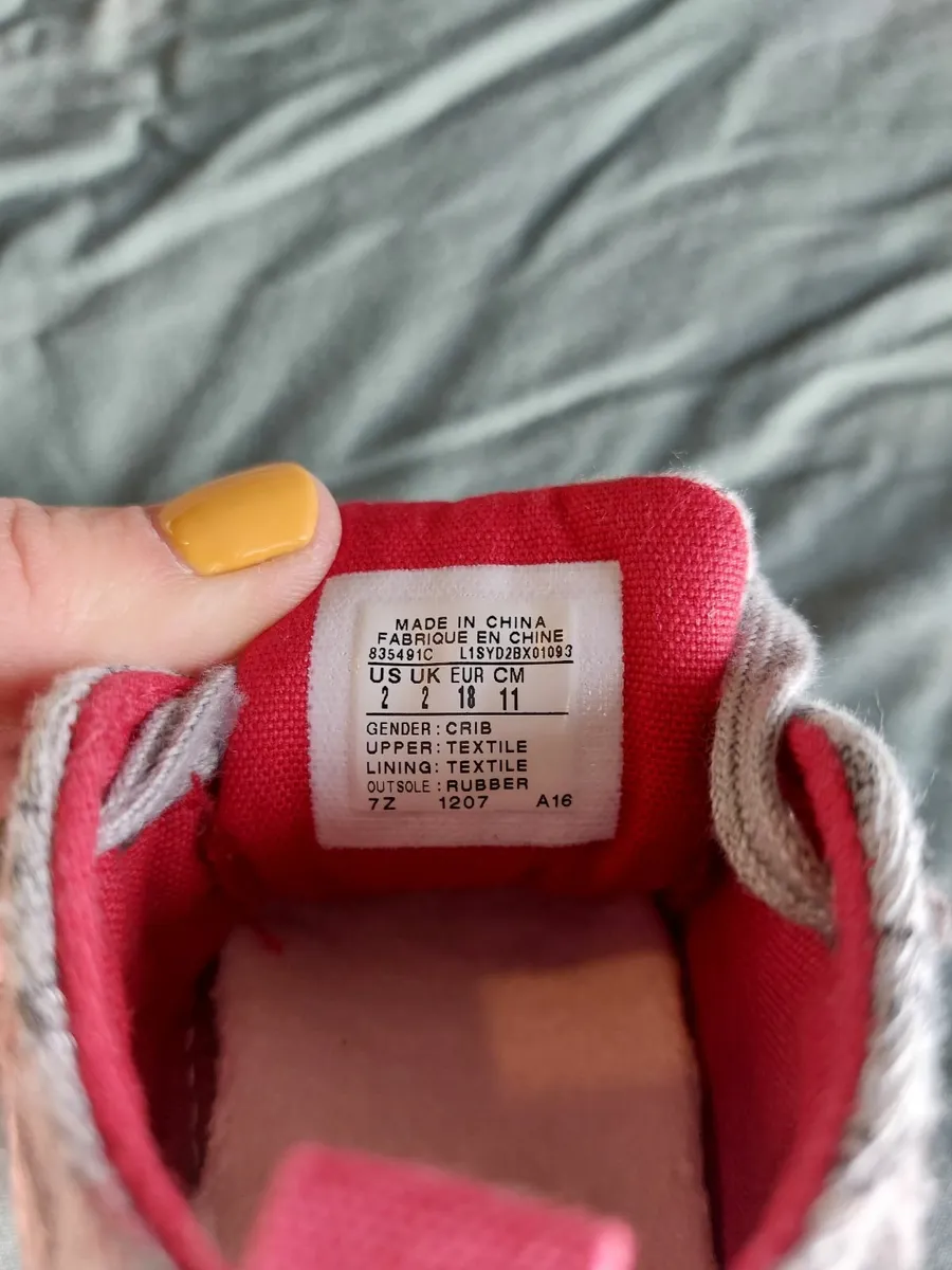 Converse All Star Baby Shoes - Size 18 - Image 2