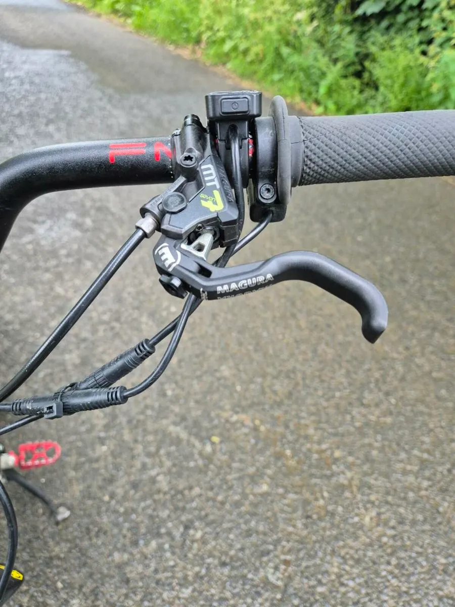 Talaria xxx - Image 3