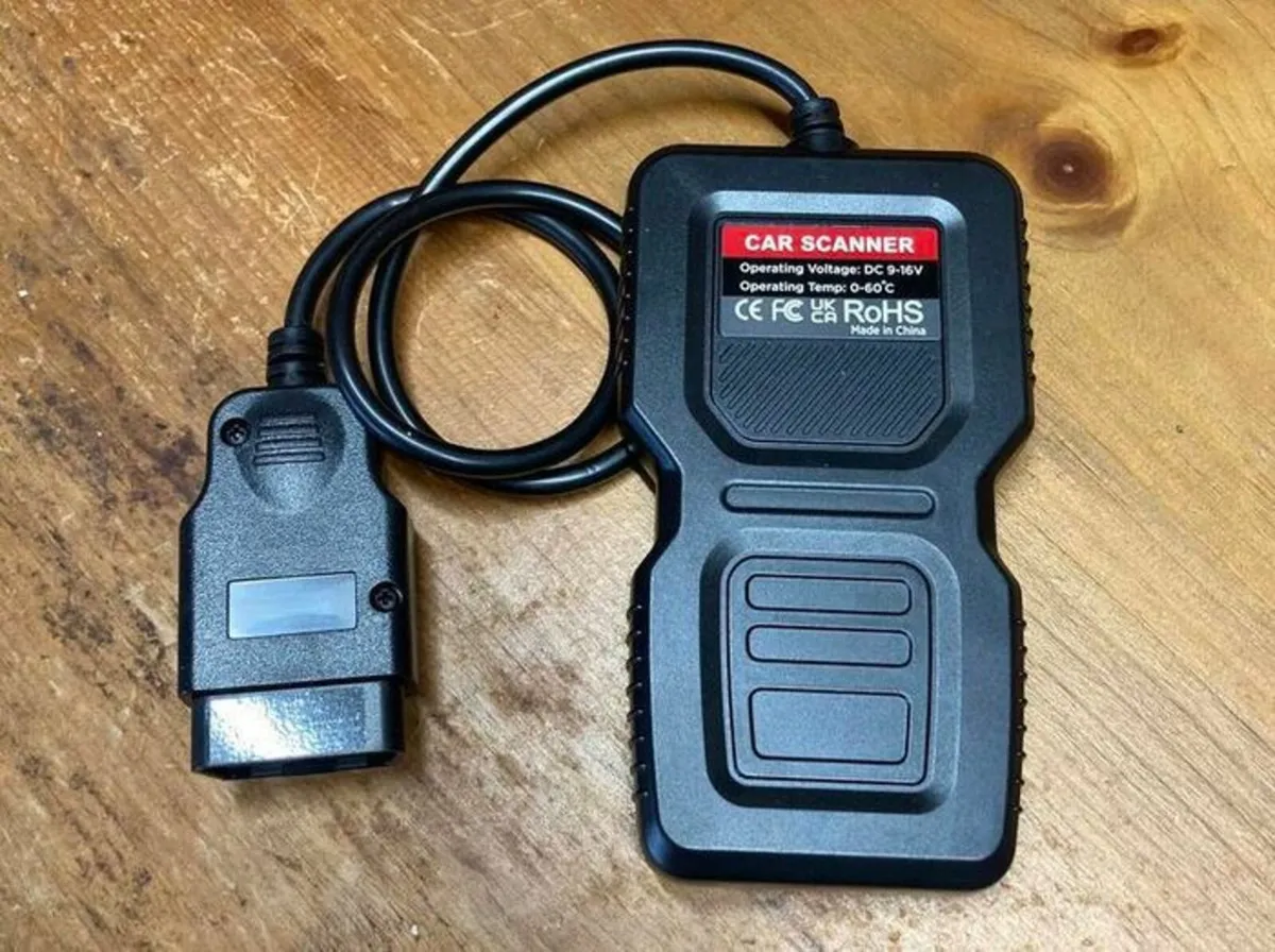 OBD2 Diagnostic Scanner V519, Professional Grade - Image 2