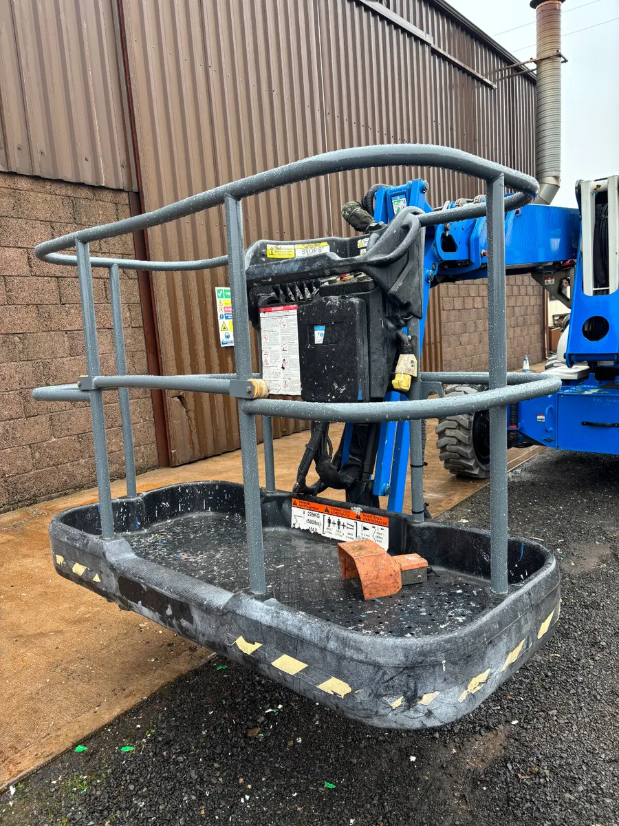 Niftylift HR21 Hybrid 4x4 Articulated Boom Lift - Image 4