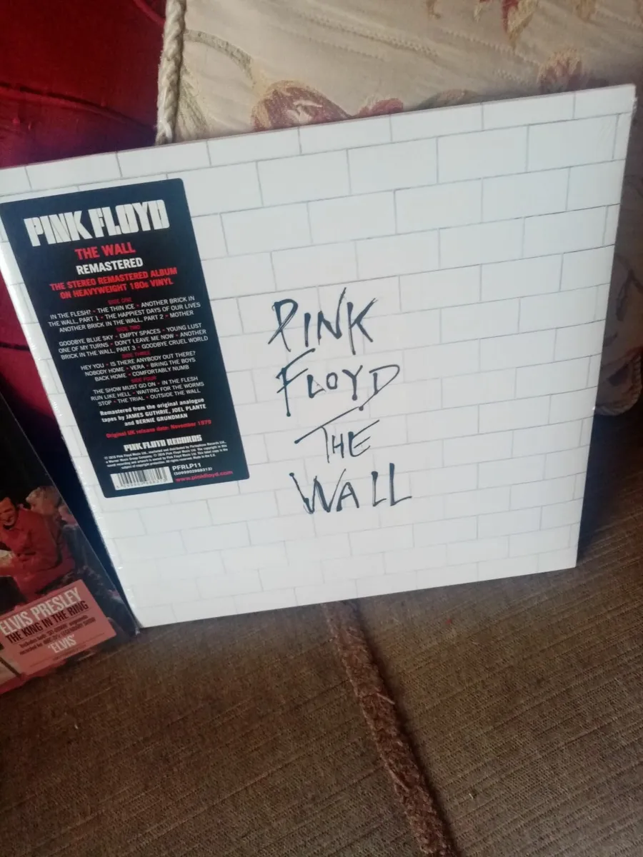 2 new Record Albums - Image 2