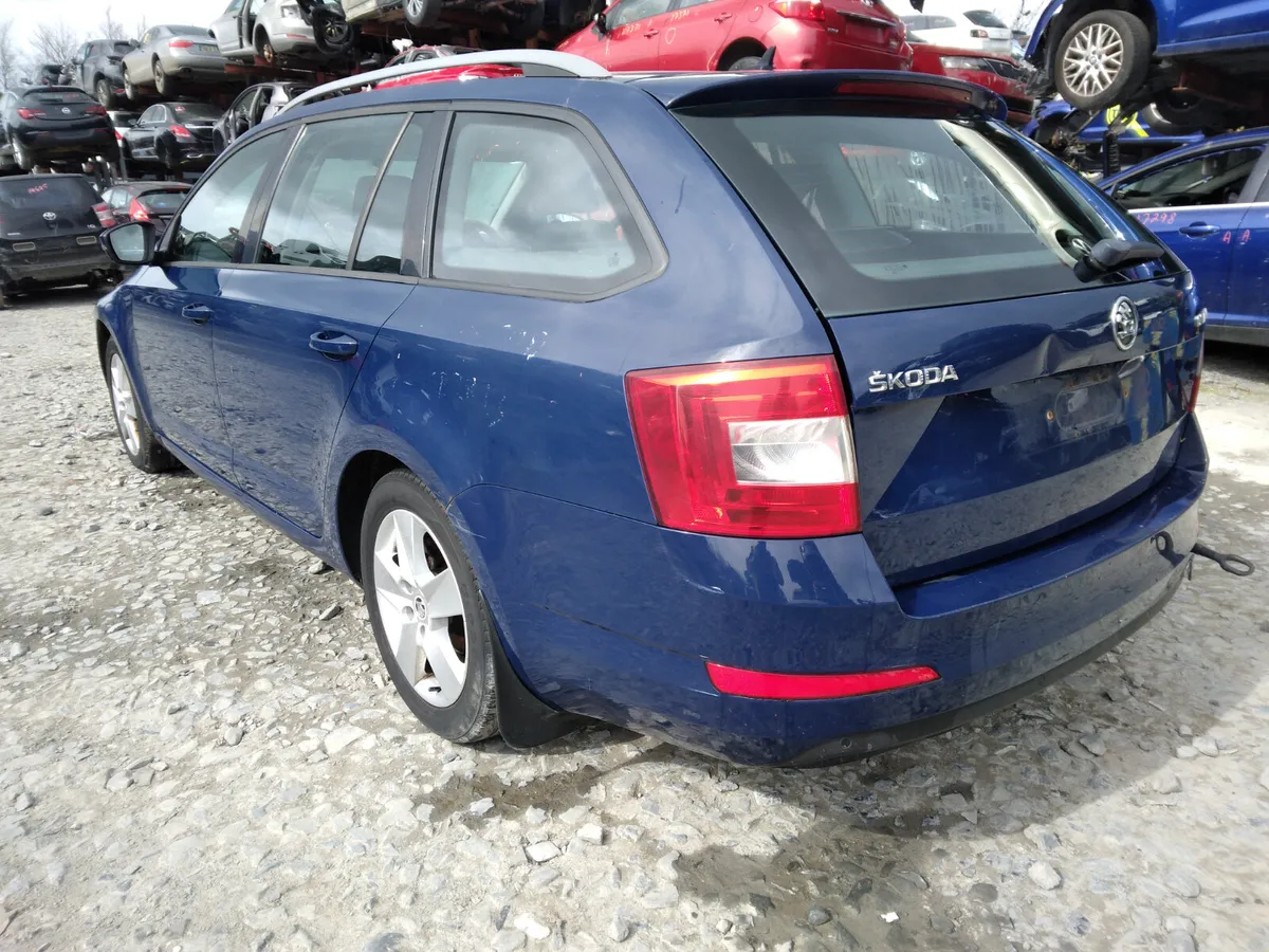 2015 Skoda Octavia For Breaking/Dismantling - Image 3