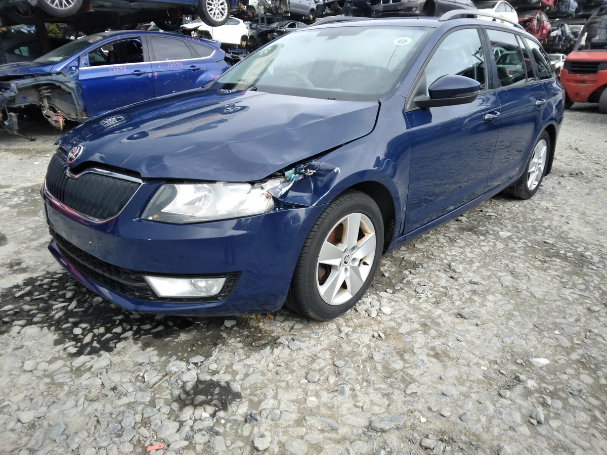 2015 Skoda Octavia For Breaking/Dismantling - Image 1