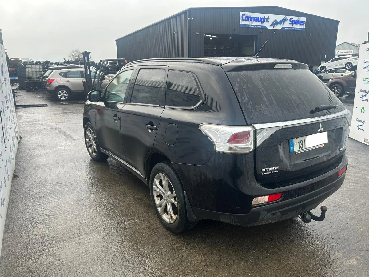 2013 MITSUBISHI OUTLANDER 2.3D JUST IN FOR BREAKIN - Image 4