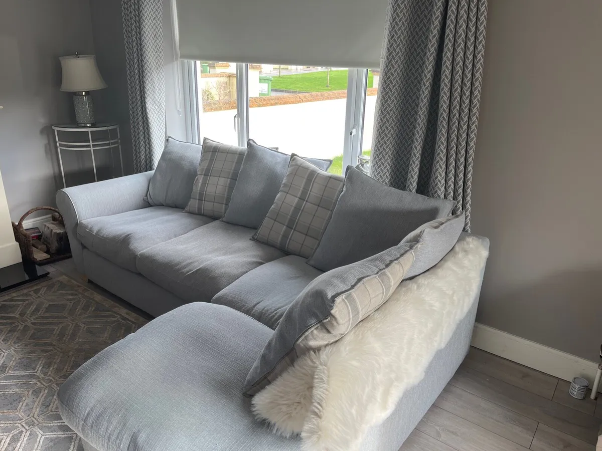 Corner Sofa 4 seater - Image 2