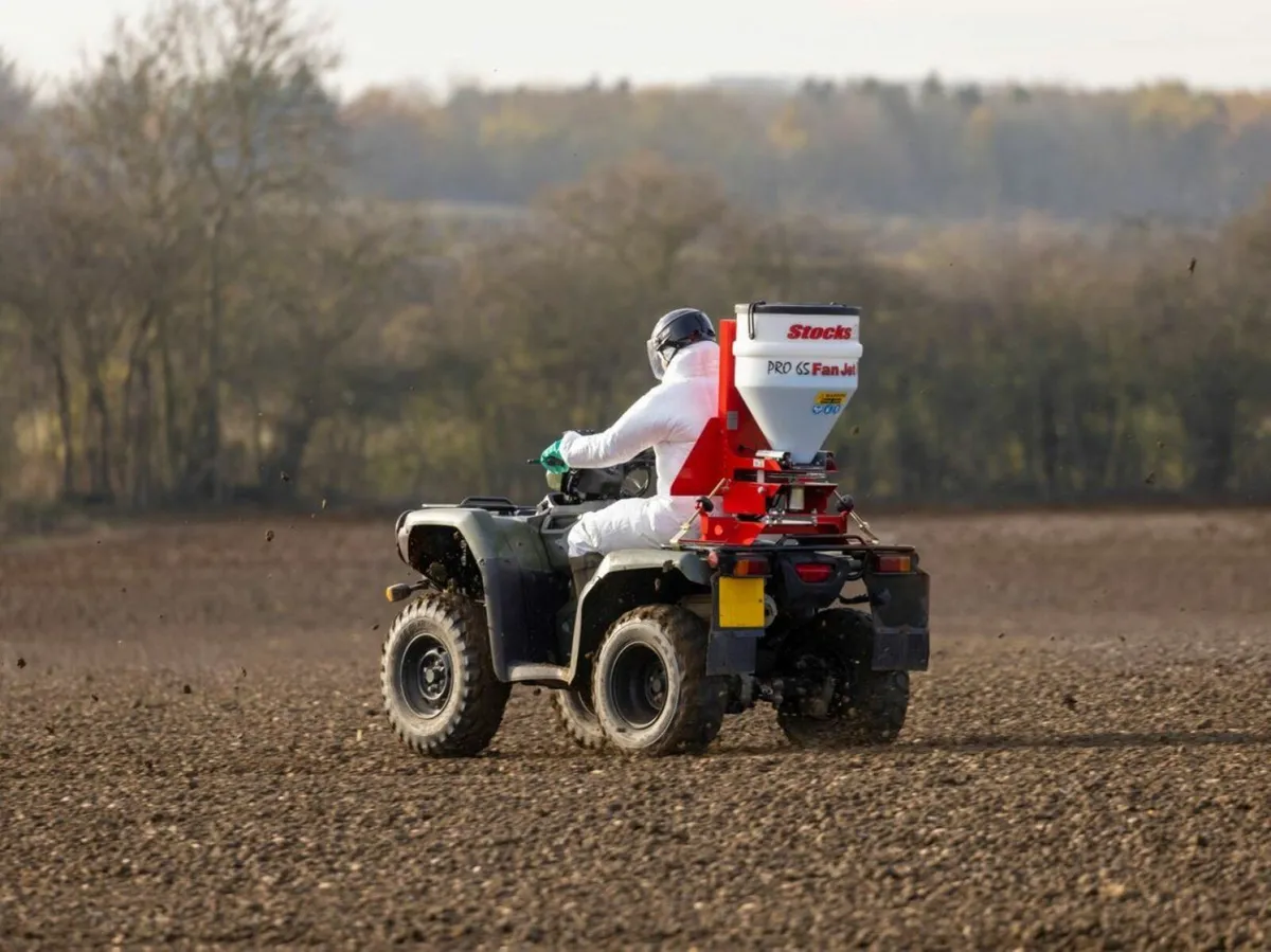 Stocks Ag Fan Jet PRO Seeder & Slug Pelleter - Image 1