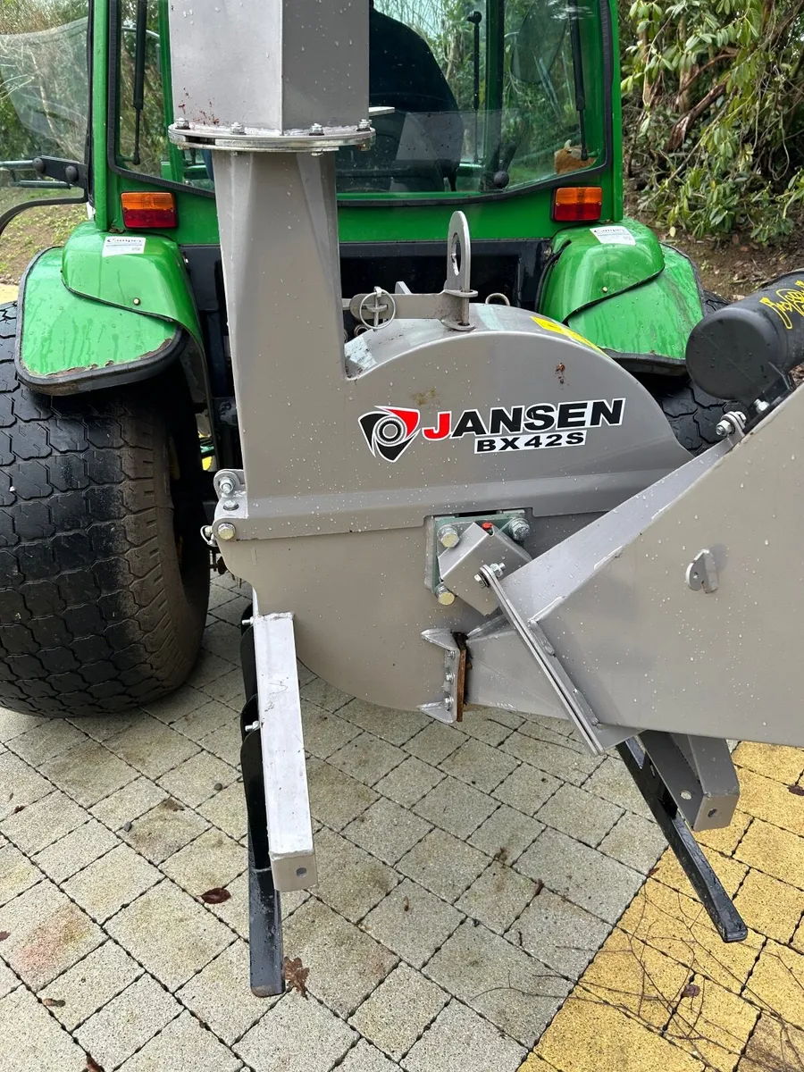 Wood chipper for sale - Image 2