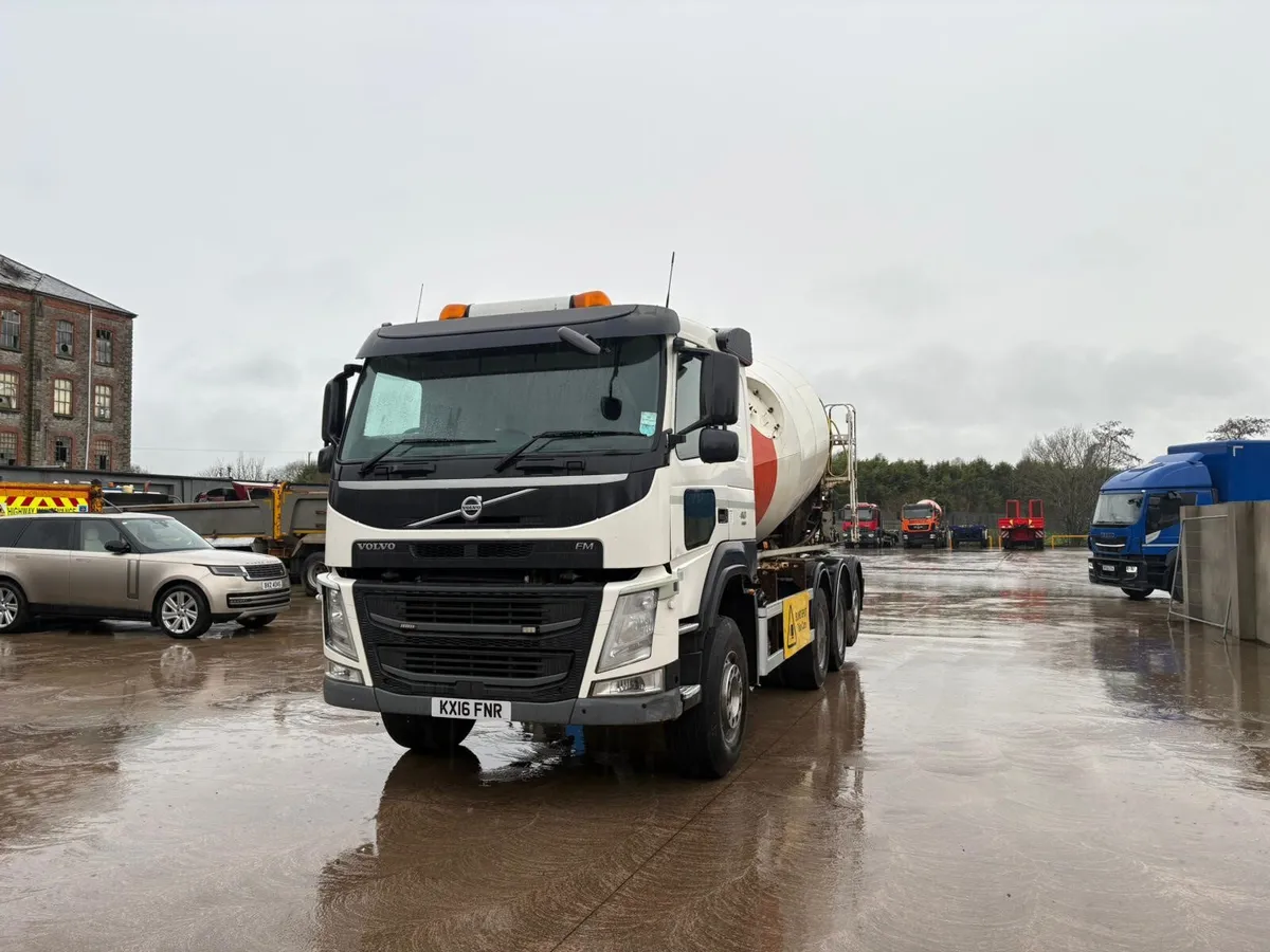 2016 Volvo FM410 Tridem Mixer. Choice - Image 3