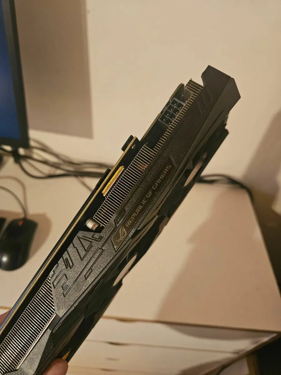 Asus Rog Strix Gtx 1060 6gb - Image 4