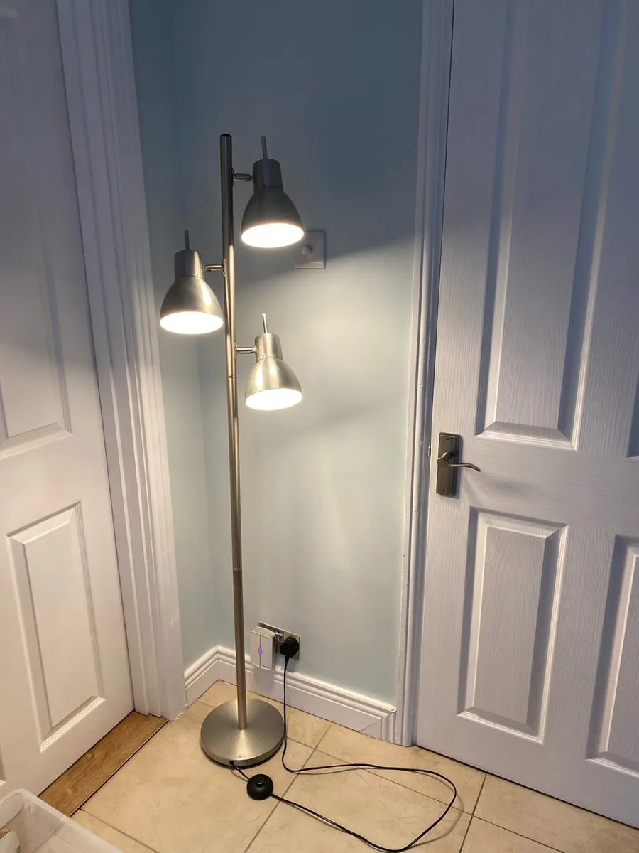 3 Spot Floor Lamp - Image 2