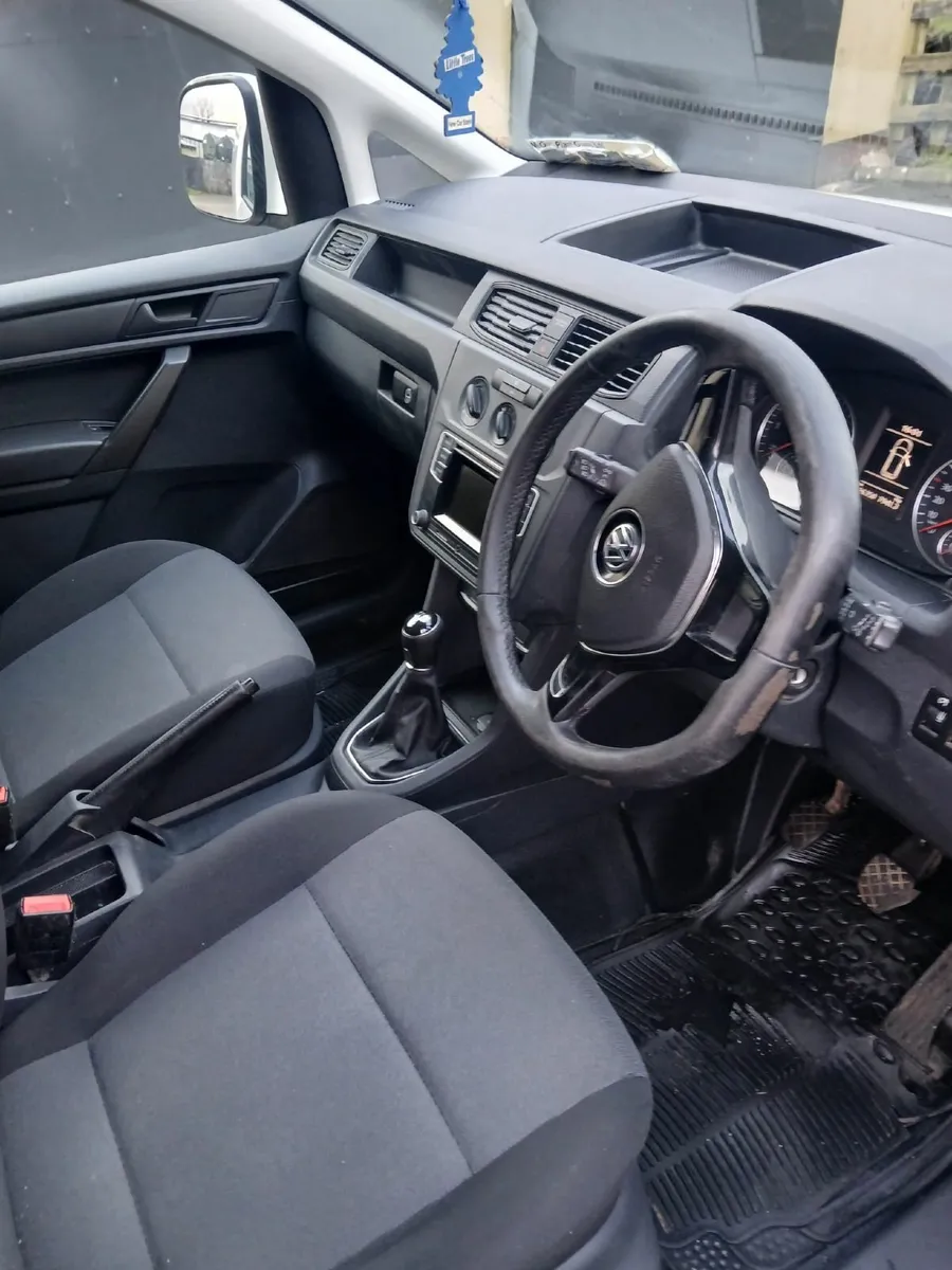Volkswagen Caddy Van - Image 2