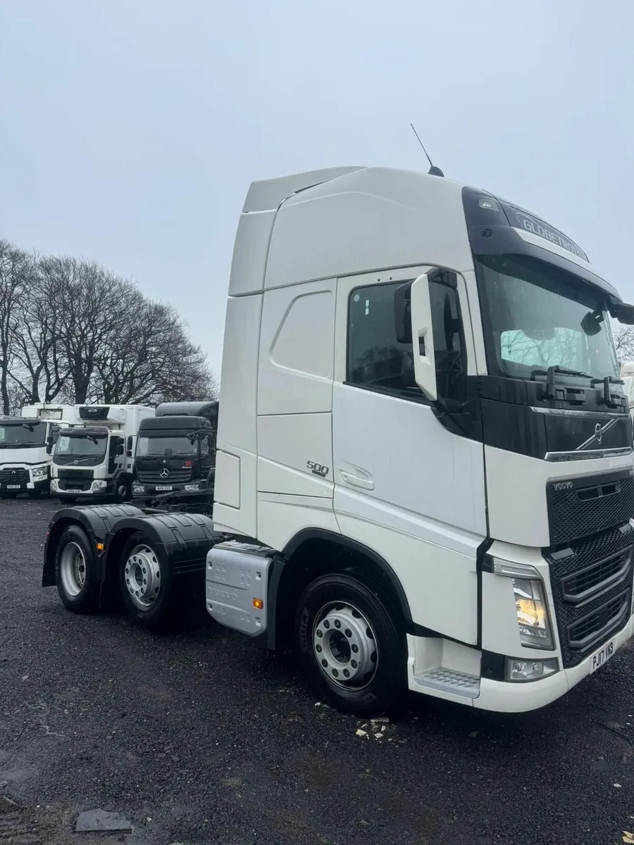 2017 FH4 500 XL GLOBETROTTER - Image 2