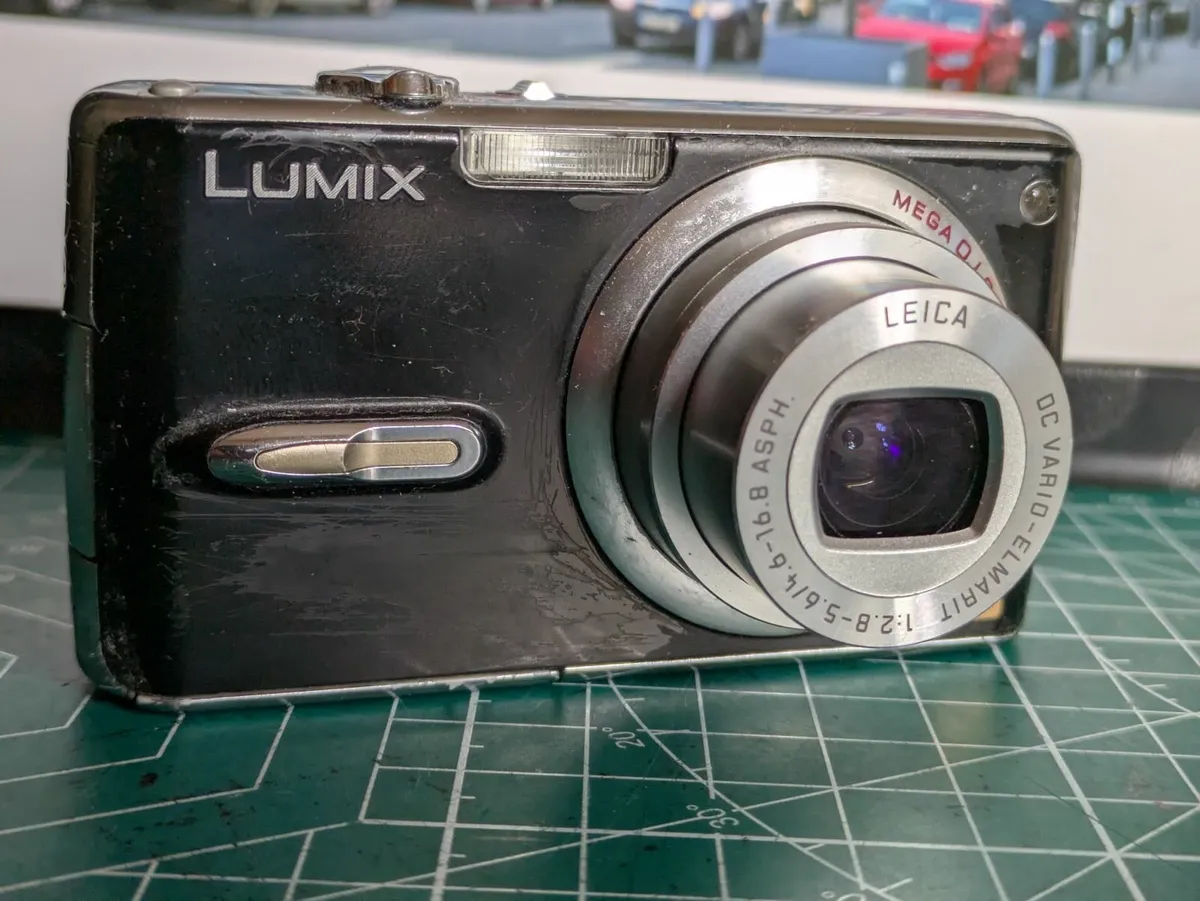 Panasonic Lumix 7MP CCD🌈 Leica Vario-Elmarit💥 - Image 1