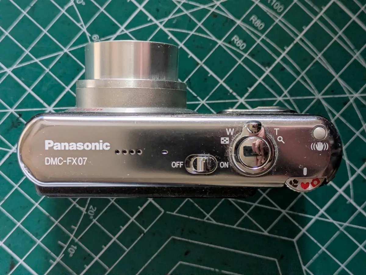 Panasonic Lumix 7MP CCD🌈 Leica Vario-Elmarit💥 - Image 3