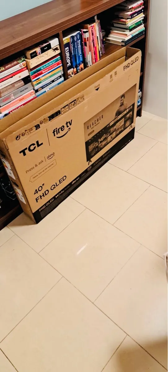 BRAND NEW 40’’ TV in wrapper: Full HD Smart Fire - Image 2