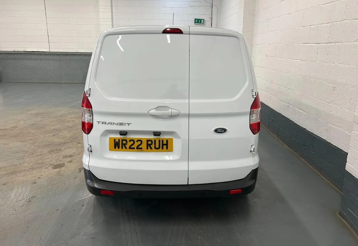 2022 Ford Transit Courier Small Panel Van - Image 3