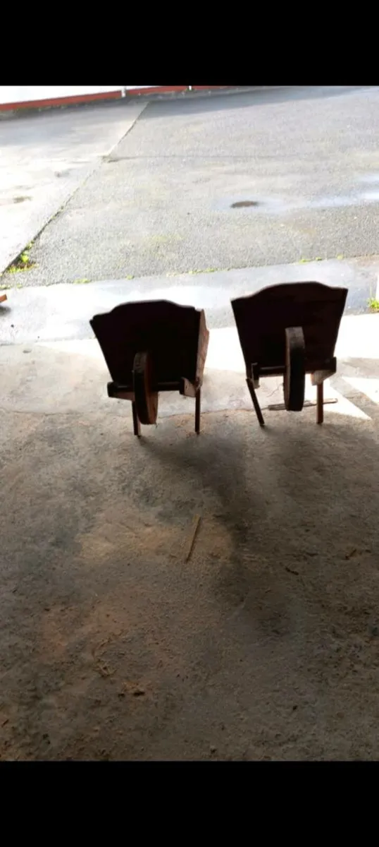 Timber wheelbarrows - Image 1