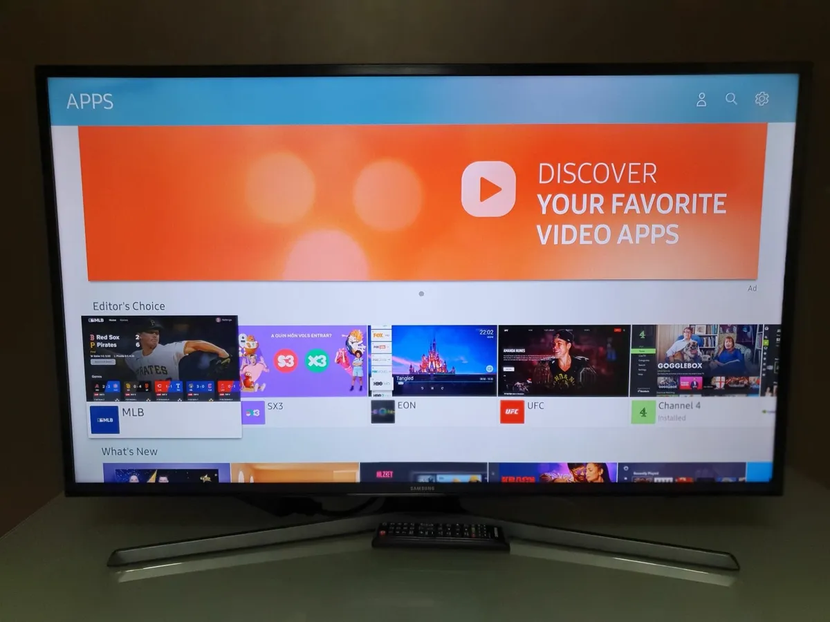 65" Samsung 4K Ultra HD HDR Freeview HD Smart LED - Image 1