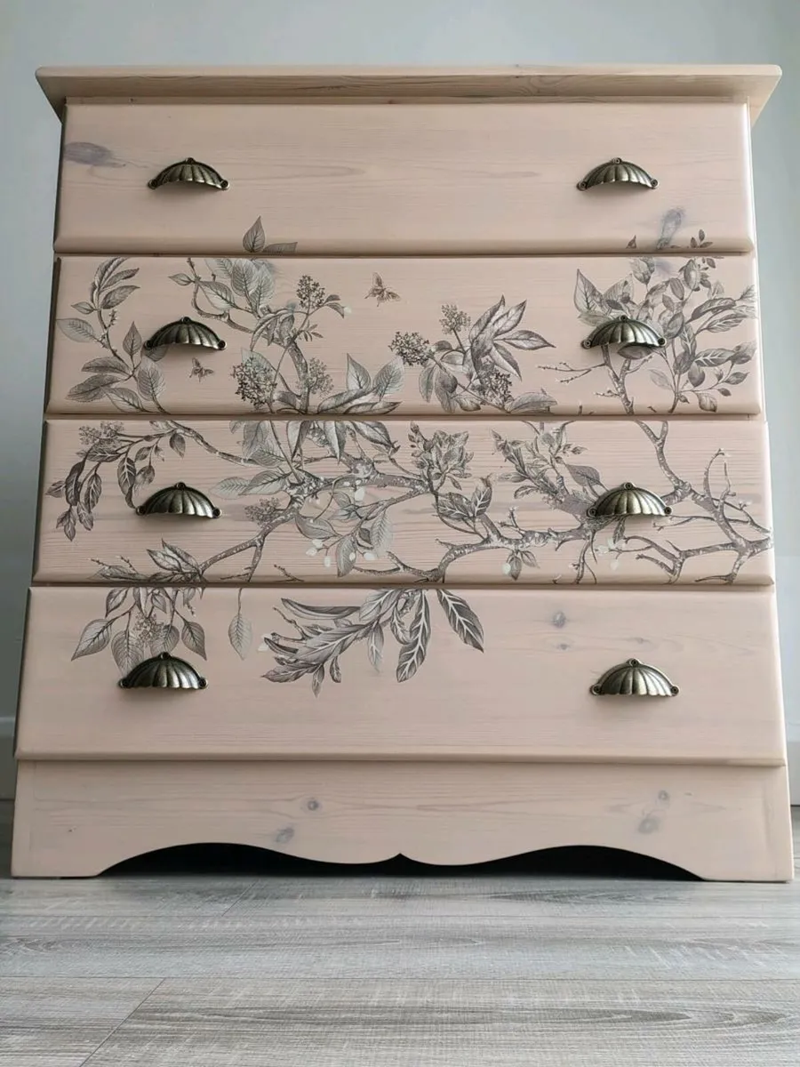 Solid wood chest of drawers - Image 3