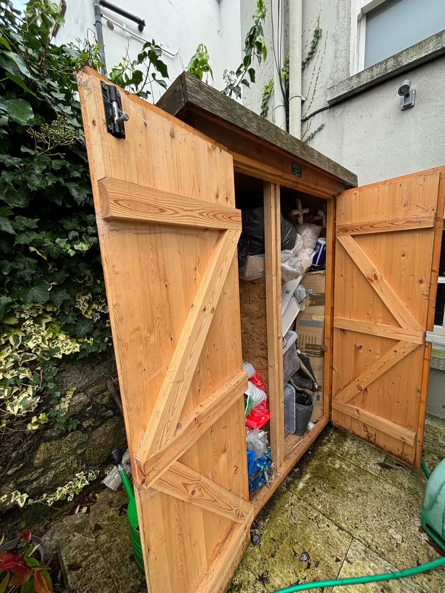 Shed in excellent condition - Image 4