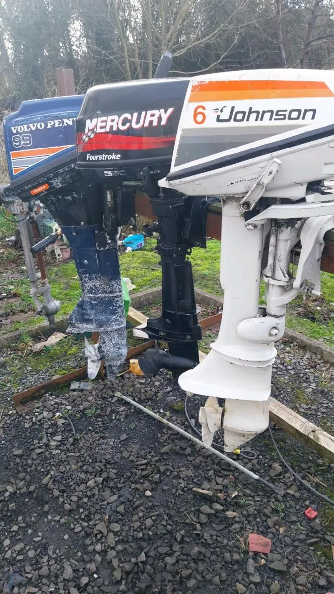 Boat engine's for parts or repair - Image 1