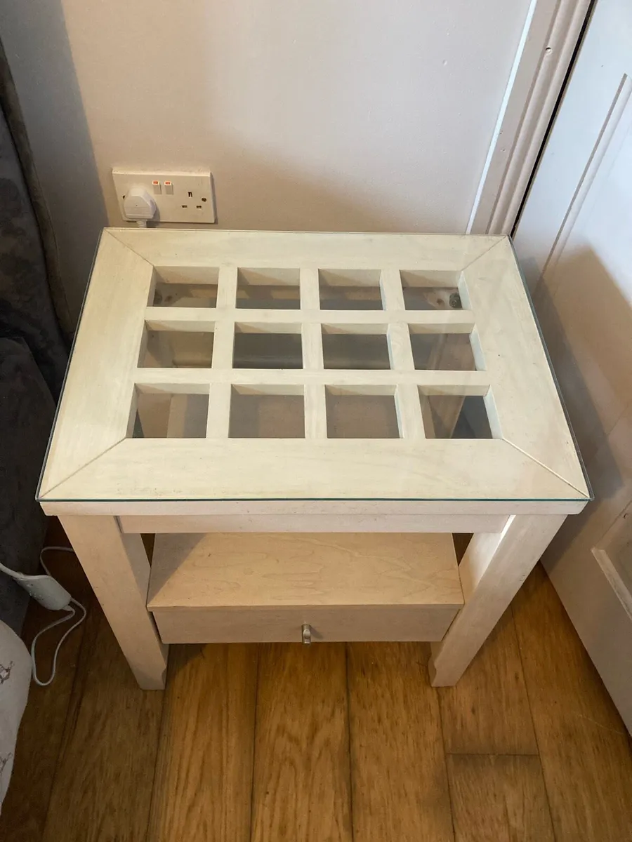 Household furniture - Image 3