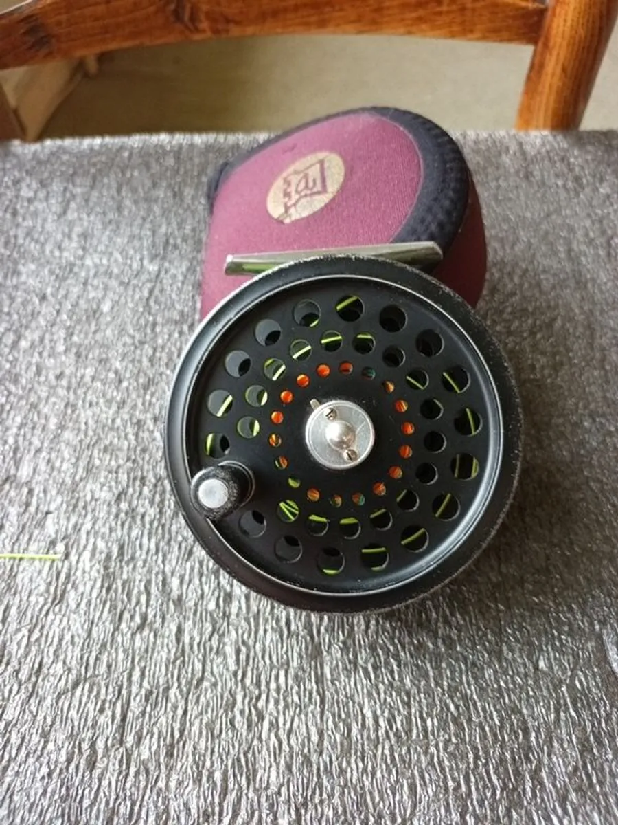 3 Flyreels - Image 4