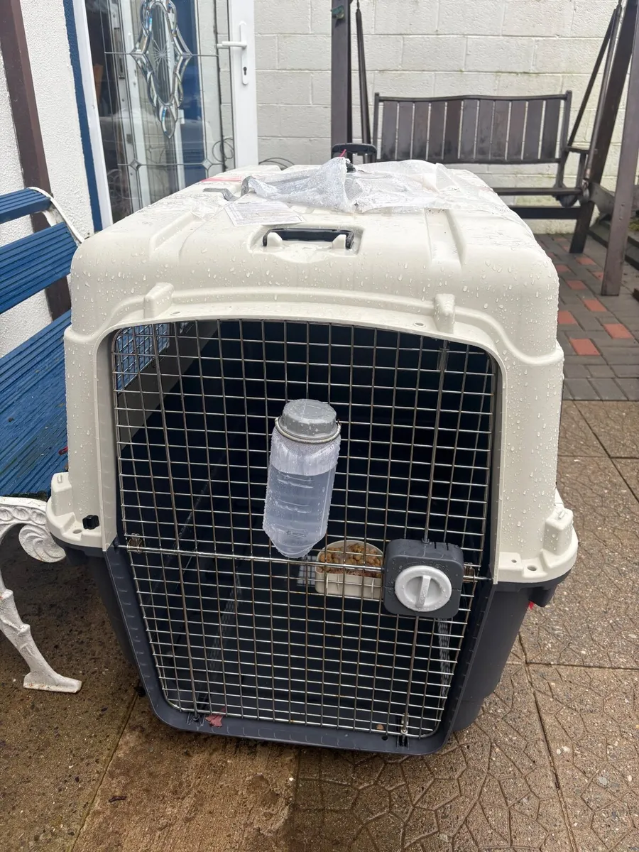 Dog crate - Image 1