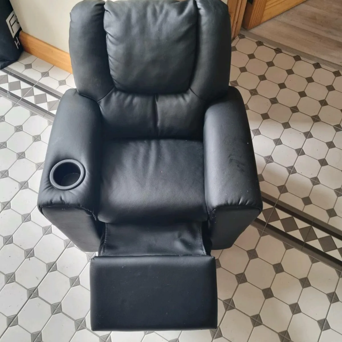 Kids recliner chair