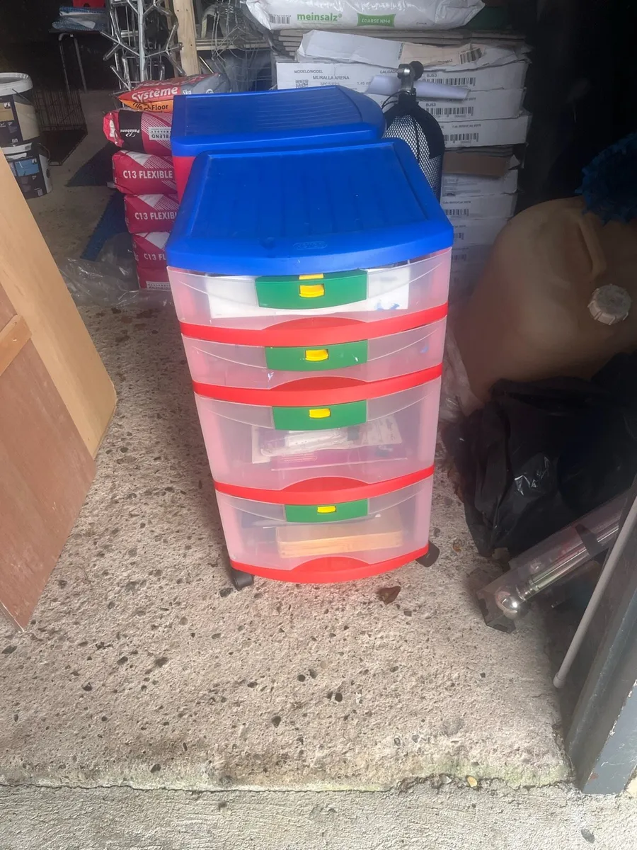 Plastic drawers Free - Image 2