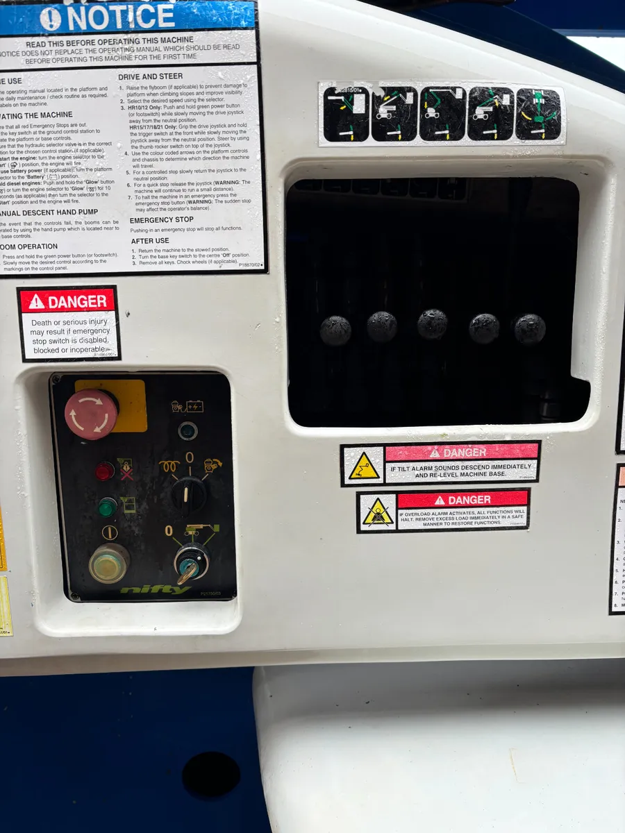 Niftylift HR21 Hybrid 4x4 Articulated Boom Lift - Image 4