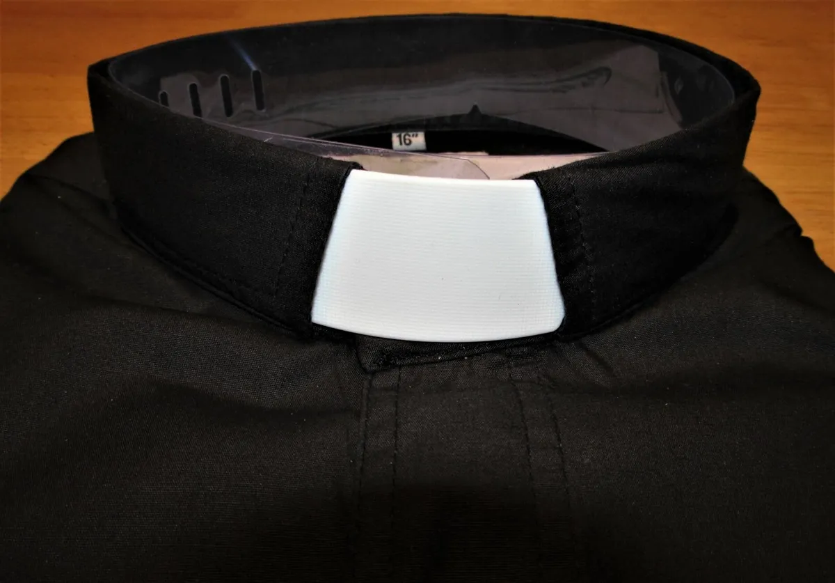 NEW Long Sleeved Priests Shirt. Removable Collar - Image 1