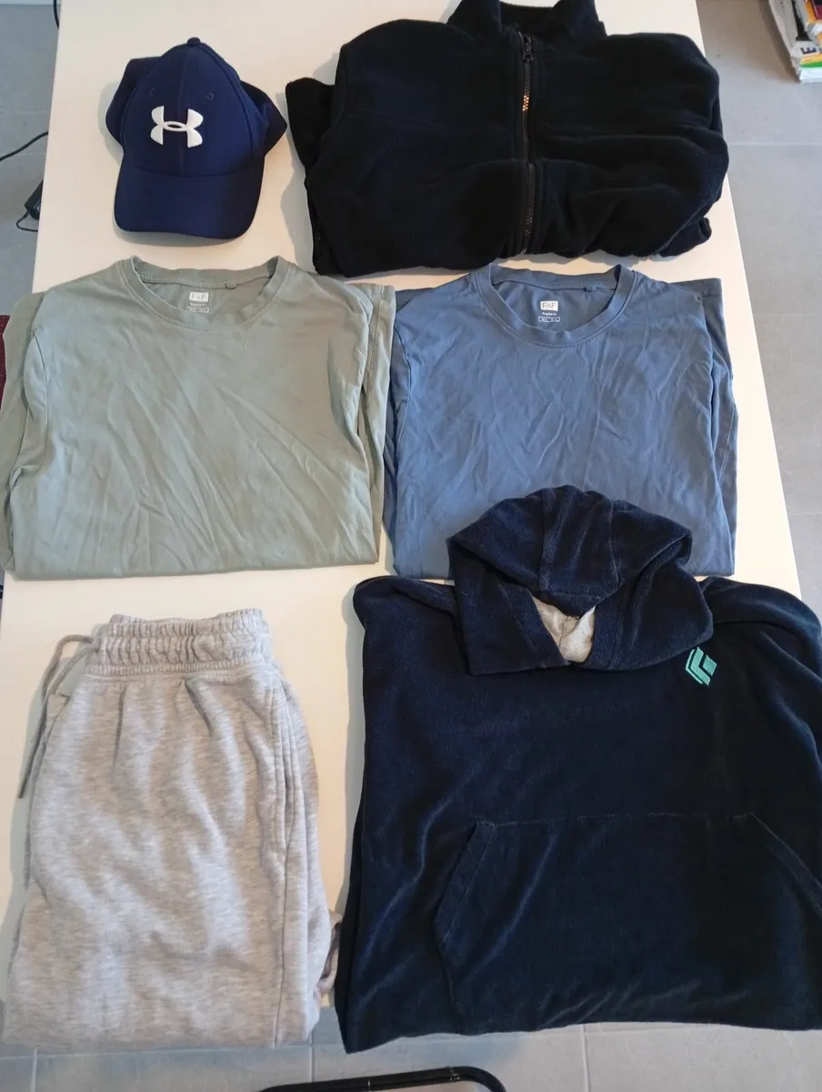 Teen Boy Bundle age 14-15 - Image 4