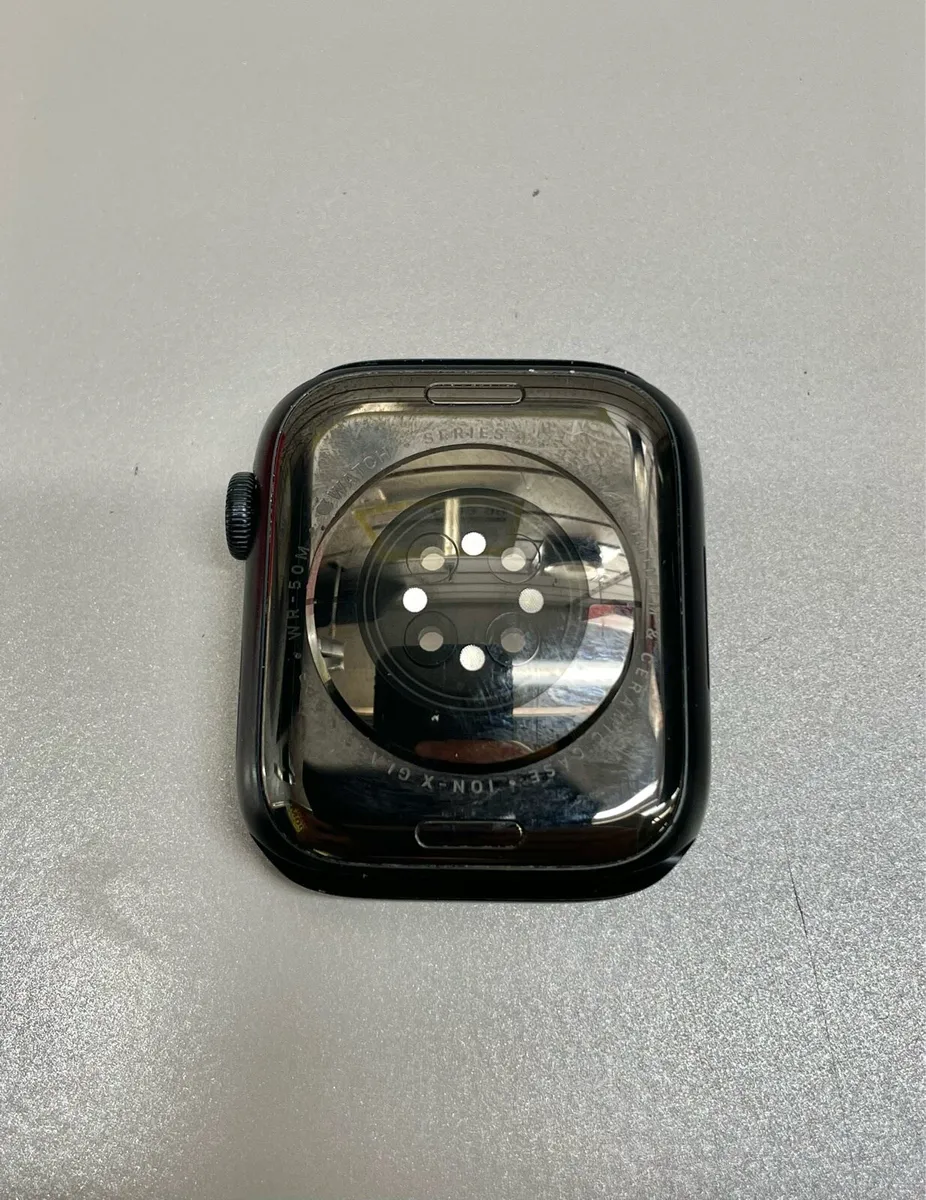 Series 9 Apple Watch - Image 3