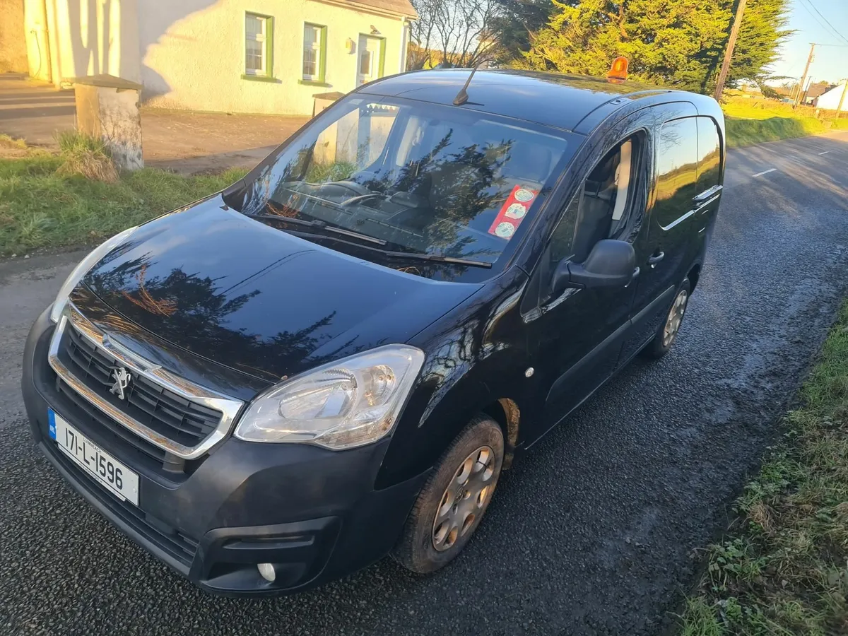 2017 peugeot partner 3 seats 1 owner new test12/26 - Image 1