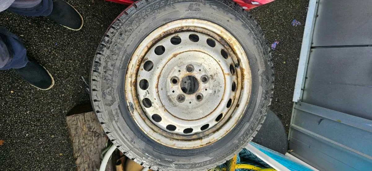 Mercedes Vito Steel Rims and 196/65 R16C Tyres - Image 1