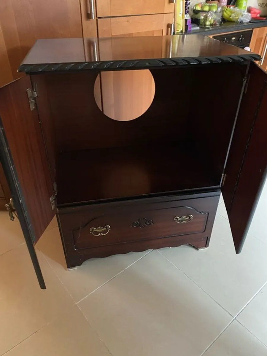 Mahogany TV Unit - Image 2