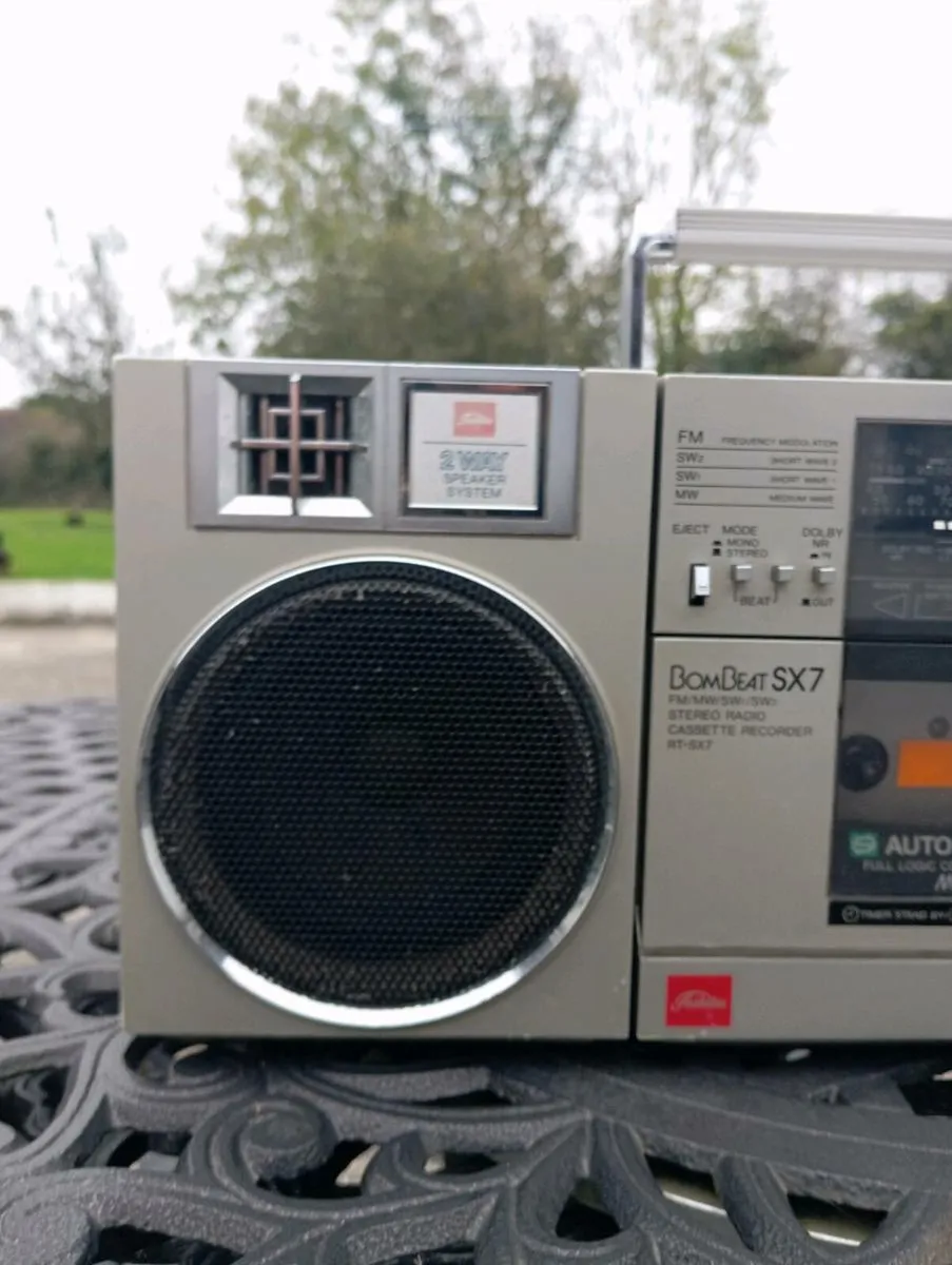 Toshiba bombeat SX7 - Image 4