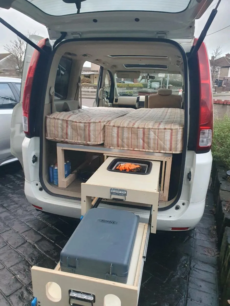 2006 Nissan serena camper/day van - Image 2